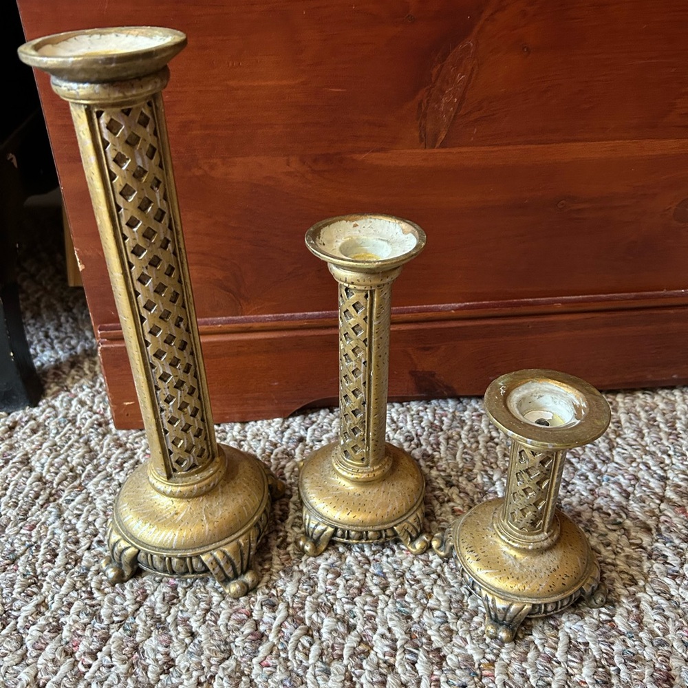Elegant Gold Candle Holder Set